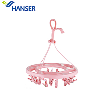 Hanser round plastic clothes hanger with 18 pegs 